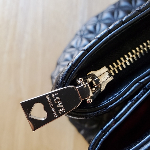 Authentic Love Moschino Purse - Picture 6 of 16